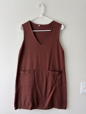 Sleeveless V-Neck Pocket Knit Dress - Brown